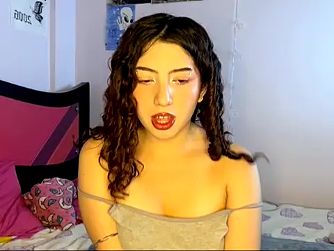 Snapshot of cassierosse2 chatting on 07-19-26, 06:28 cassierosse2 online show from 07-19-26, 06:28