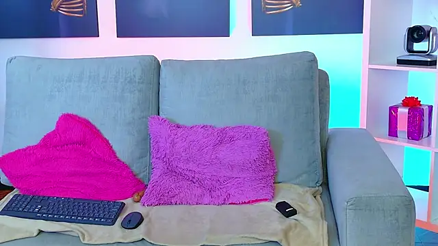 Another  angel online show from 07-22-26, 07:16