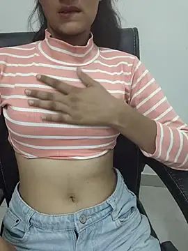Snapshot of Ritika_jha01 chatting on 06-21-26, 04:37 Ritika jha01 online show from 06-21-26, 04:37