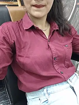 Snapshot of Ritika_jha01 chatting on 06-27-26, 04:50 Ritika jha01 online show from 06-27-26, 04:50