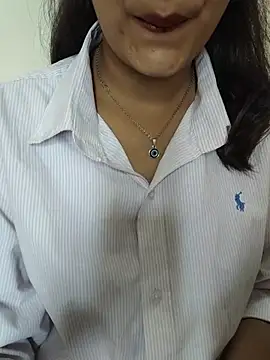 Snapshot of Ritika_jha01 chatting on 07-11-26, 05:10 Ritika jha01 online show from 07-11-26, 05:10
