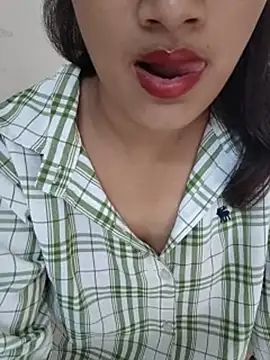 Snapshot of Ritika_jha01 chatting on 07-12-26, 05:09 Ritika jha01 online show from 07-12-26, 05:09