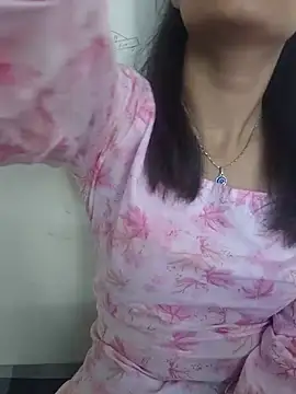 Snapshot of Ritika_jha01 chatting on 07-18-26, 06:39 Ritika jha01 online show from 07-18-26, 06:39
