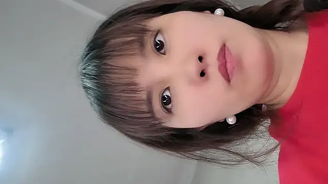 Snapshot of Yesqiko chatting on 06-15-26, 07:43 Yesqiko online show from 06-15-26, 07:43