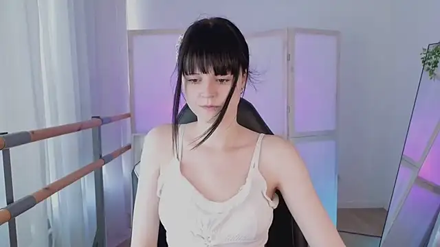 Snapshot of Michelle_Rain chatting on 07-18-26, 02:32 Michelle Rain online show from 07-18-26, 02:32