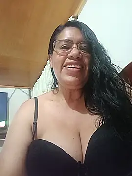 Snapshot of Emilif_ chatting on 07-08-26, 03:00 Emilif online show from 07-08-26, 03:00