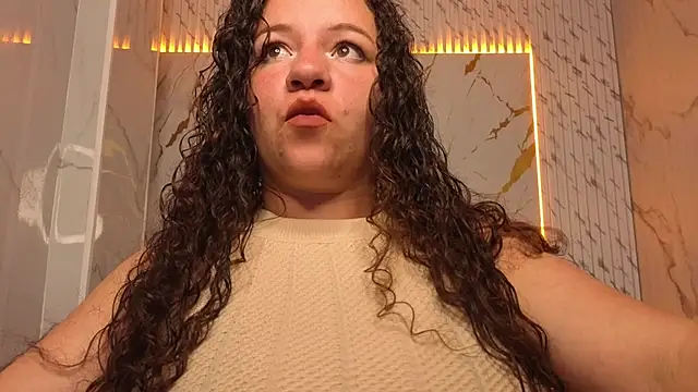 Snapshot of Cony_curly_b chatting on 06-23-26, 03:04 Cony curly b online show from 06-23-26, 03:04