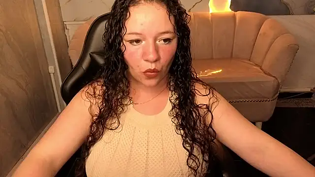 Snapshot of Cony_curly_b chatting on 07-26-26, 03:14 Cony curly b online show from 07-26-26, 03:14
