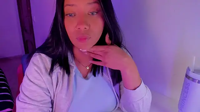 NicolePasqualott online show from 03-12-26, 09:43