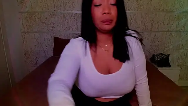 NicolePasqualott online show from 04-03-26, 12:36