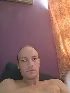 Snapshot of Damianek32 chatting on 07-18-26, 02:43 Damianek32 online show from 07-18-26, 02:43
