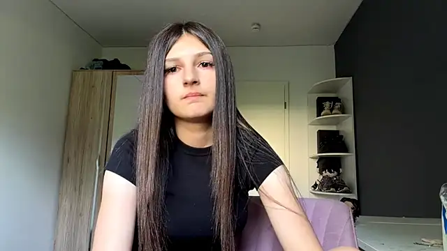 Snapshot of SpanishRooter chatting on 06-30-26, 07:31 SpanishRooter online show from 06-30-26, 07:31