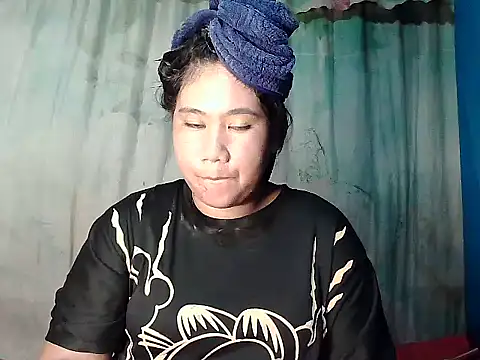 Snapshot of Islandbabe22 chatting on 06-21-26, 01:24 Islandbabe22 online show from 06-21-26, 01:24