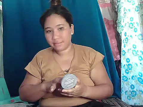 Snapshot of Islandbabe22 chatting on 07-05-26, 02:29 Islandbabe22 online show from 07-05-26, 02:29