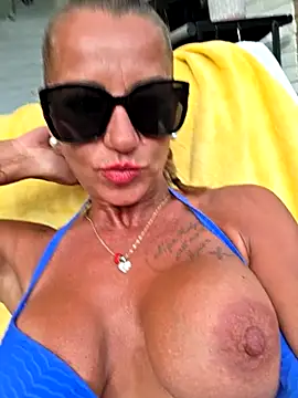 housewifebella online show from 07-17-26, 05:07
