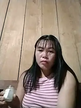 Snapshot of -Lemi- chatting on 06-29-26, 01:11 -Lemi- online show from 06-29-26, 01:11