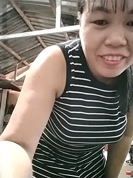 Snapshot of -Lemi- chatting on 07-20-26, 10:39 -Lemi- online show from 07-20-26, 10:39