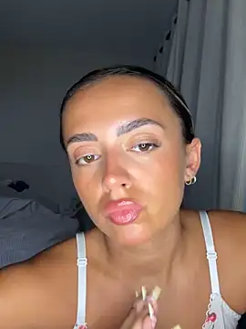 Harrietbronzex online show from 06-21-26, 08:33