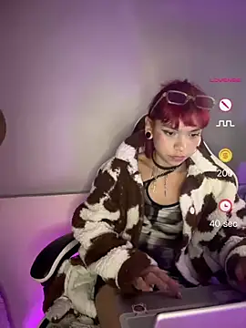 xLilyAngelx  online show from 06-26-26, 10:41