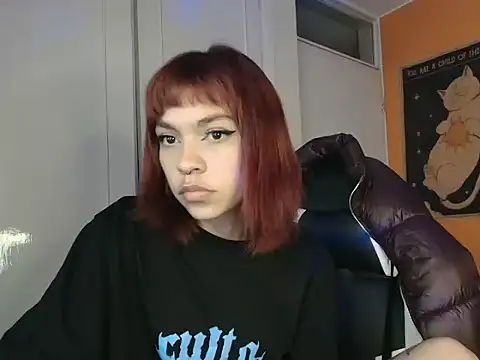xLilyAngelx  online show from 08-01-26, 03:06