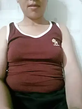 Snapshot of Helen-nn chatting on 06-21-26, 04:04 Helen-nn online show from 06-21-26, 04:04