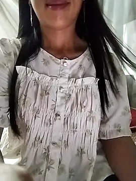 Snapshot of Helen-nn chatting on 07-04-26, 12:44 Helen-nn online show from 07-04-26, 12:44