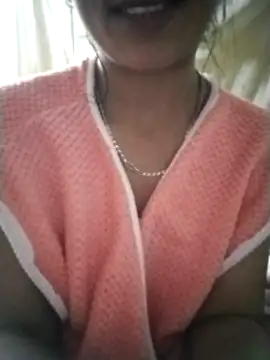 Snapshot of Helen-nn chatting on 07-30-26, 11:53 Helen-nn online show from 07-30-26, 11:53