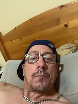 Snapshot of Dicklegend2245 chatting on 07-08-26, 11:04 Dicklegend2245 online show from 07-08-26, 11:04