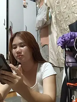 Snapshot of dirty_chenxx chatting on 06-15-26, 04:09 dirty chenxx online show from 06-15-26, 04:09