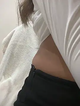 Kyaara sexy6 online show from 06-29-26, 06:41