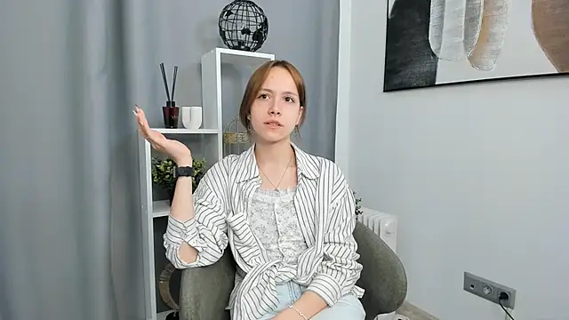 AlexaPlavnik online show from 06-20-26, 02:20