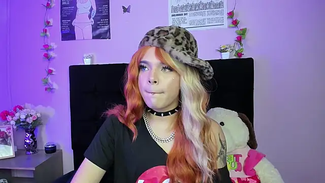 Makii XOXO online show from 07-15-26, 08:25