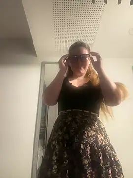 -Malina- online show from 06-23-26, 07:56