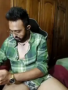 freakkydessi online show from 07-14-26, 09:09