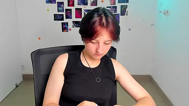 Dilara Kiss  online show from 07-20-26, 11:12