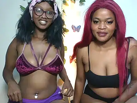 melaniablue online show from 06-18-26, 02:21