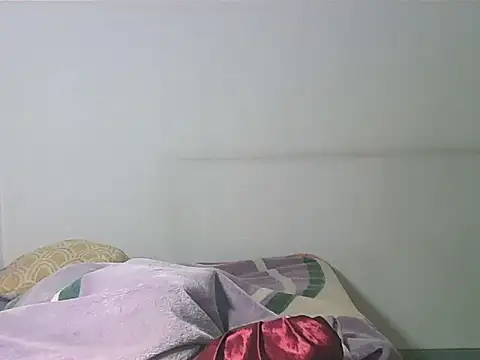 Snapshot of JasmineXX1 chatting on 06-17-26, 03:53 JasmineXX1 online show from 06-17-26, 03:53