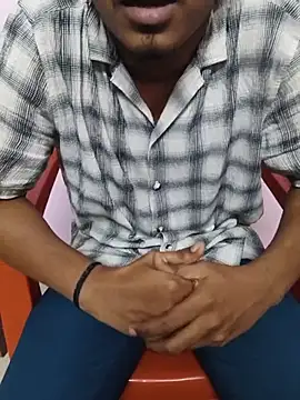 Snapshot of velchennai chatting on 06-25-26, 01:59 velchennai online show from 06-25-26, 01:59