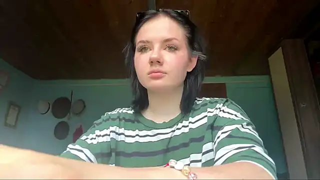 AnnelieseRamirel online show from 06-19-26, 09:57