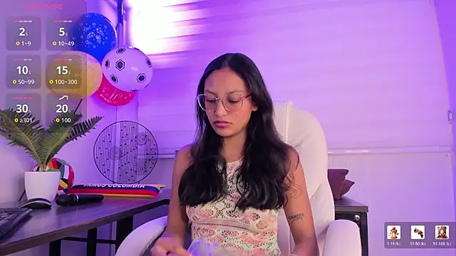 emma brooks  online show from 06-26-26, 08:02