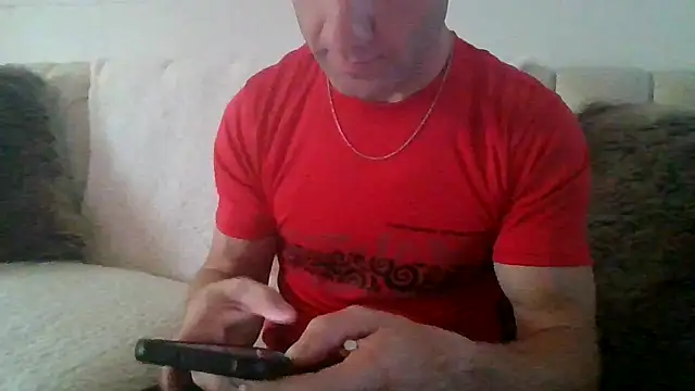 HotStraightDude online show from 06-18-26, 03:05