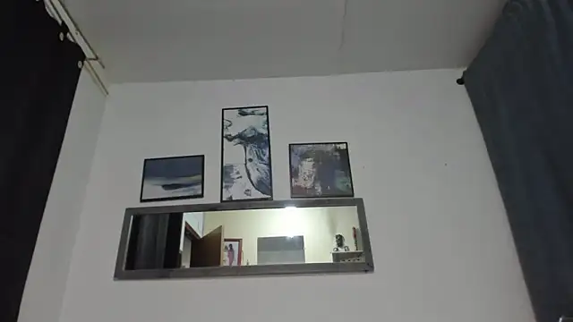 Snapshot of Crazy_addixtion chatting on 11-20-25, 06:18 Crazy addixtion online show from 11-20-25, 06:18