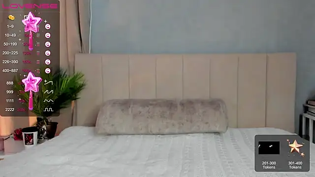 Snapshot of MissMiaTv chatting on 01-25-25, 04:45 MissMiaTv online show from 01-25-25, 04:45