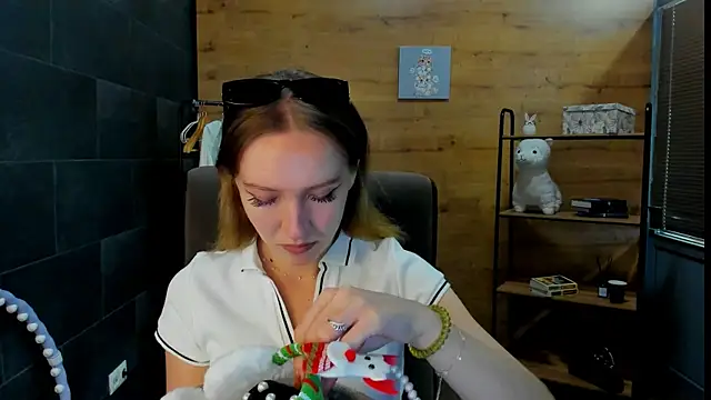 LisaaJackson online show from 07-01-26, 12:18
