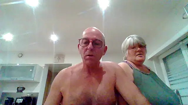 Snapshot of coquinesensuel chatting on 07-14-26, 10:04 coquinesensuel online show from 07-14-26, 10:04