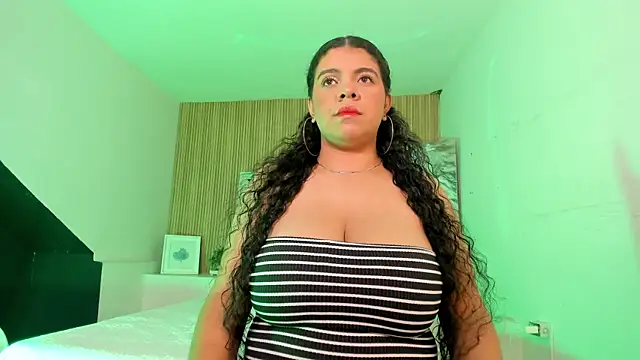 lilithGrayy  online show from 06-20-26, 04:15