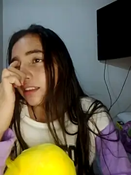 Julia valentina online show from 07-21-26, 03:31