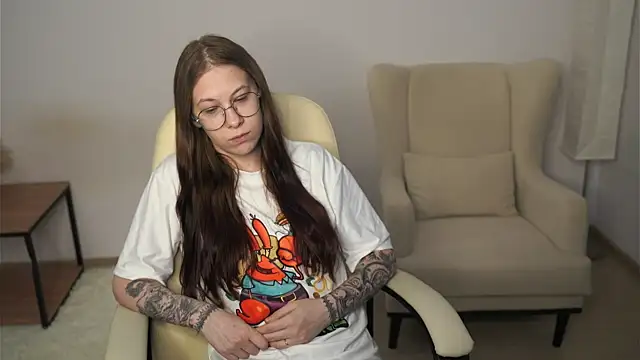 ClarisaBuress online show from 06-23-26, 09:51