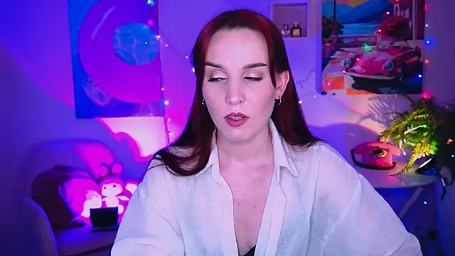 LolaFyre online show from 06-23-26, 08:12