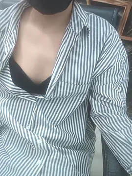 Snapshot of sushmita0 chatting on 06-20-26, 02:31 sushmita0 online show from 06-20-26, 02:31